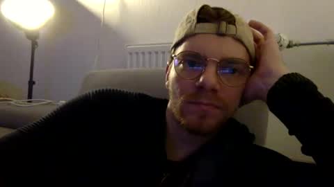 Snapshot of thebatguuy chatting on December 2024 07:26:02 PM thebatguuy online show from December 2024 07:26:02 PM