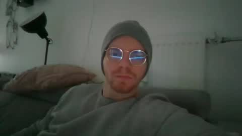 Snapshot of thebatguuy chatting on January 2025 03:21:01 PM thebatguuy online show from January 2025 03:21:01 PM