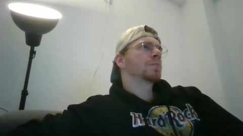 Snapshot of thebatguuy chatting on February 2025 05:16:01 PM thebatguuy online show from February 2025 05:16:01 PM