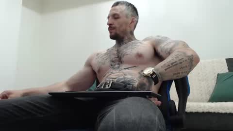 Snapshot of thebestmuscles chatting on June 2026 07:11:01 PM John online show from June 2026 07:11:01 PM