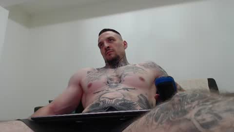 Snapshot of thebestmuscles chatting on July 2026 07:53:02 PM John online show from July 2026 07:53:02 PM