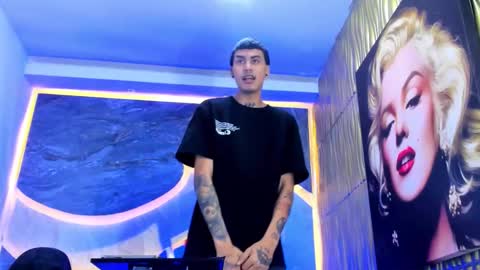 DEAN AND MARY online show from February 2026 12:31:01 PM