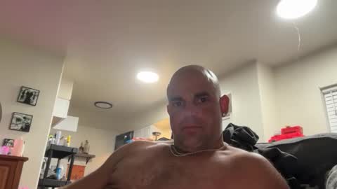 Snapshot of thebuzz777 chatting on November 2025 02:44:01 AM theBuzz777 online show from November 2025 02:44:01 AM