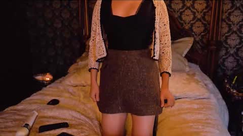 Snapshot of thecamwoman chatting on November 2025 08:21:02 PM Joan online show from November 2025 08:21:02 PM