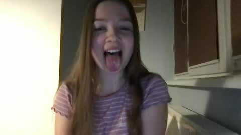 Crystal online show from February 2025 08:26:01 PM