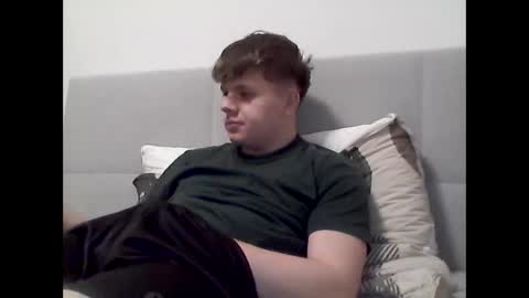 thecuteguy144949 online show from January 2025 04:33:02 PM