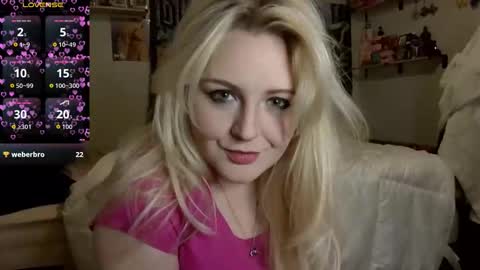 Snapshot of thedancingalien chatting on April 2026 04:23:02 AM Kassandra Grant online show from April 2026 04:23:02 AM