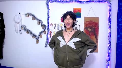 Snapshot of thedoll_ethan chatting on November 2025 08:58:02 PM ethan online show from November 2025 08:58:02 PM