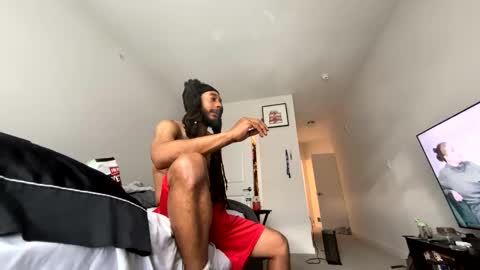 Snapshot of theekingcapo chatting on January 2025 07:43:01 PM king capo thee online show from January 2025 07:43:01 PM