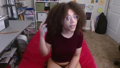 Snapshot of theenbygamer chatting on November 2025 07:37:01 PM olly online show from November 2025 07:37:01 PM