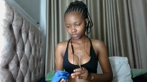 theequinn1 online show from May 2026 09:06:01 AM