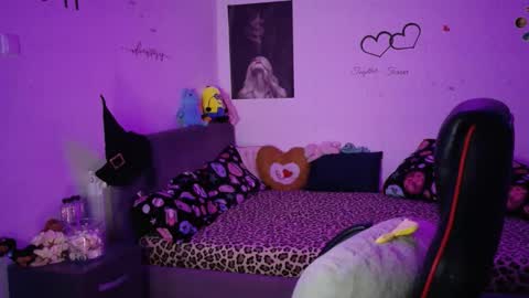 TheFarmergirl online show from November 2025 06:58:01 AM