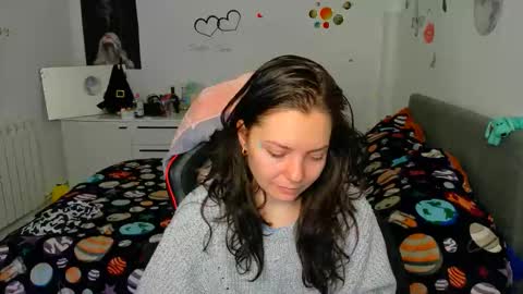 Snapshot of thefarmergirl chatting on March 2026 11:39:01 AM TheFarmergirl online show from March 2026 11:39:01 AM