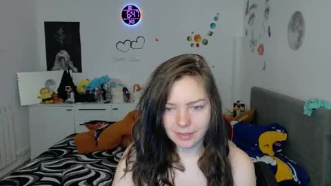 Snapshot of thefarmergirl chatting on March 2026 04:49:02 AM TheFarmergirl online show from March 2026 04:49:02 AM