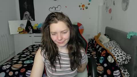 Snapshot of thefarmergirl chatting on March 2026 05:28:01 PM TheFarmergirl online show from March 2026 05:28:01 PM