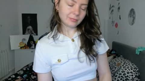 Snapshot of thefarmergirl chatting on March 2026 05:34:01 AM TheFarmergirl online show from March 2026 05:34:01 AM