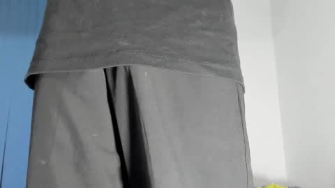 independent Model online show from October 2025 12:34:01 AM