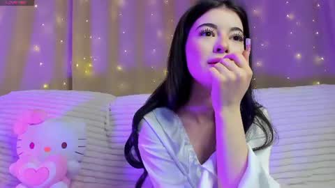 Snapshot of thegirlyoullcomebackto chatting on June 2026 08:43:02 PM Anora online show from June 2026 08:43:02 PM