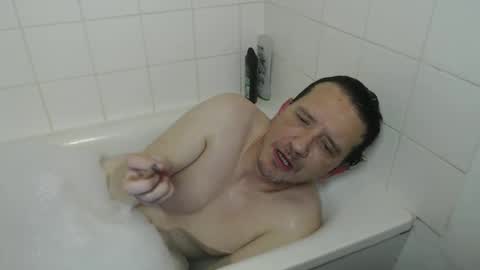 Green online show from December 2024 08:55:02 PM