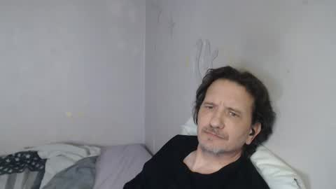 Green online show from March 2026 09:48:01 PM