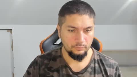 Snapshot of theguardian7 chatting on December 2025 10:47:02 PM theguardian7 online show from December 2025 10:47:02 PM