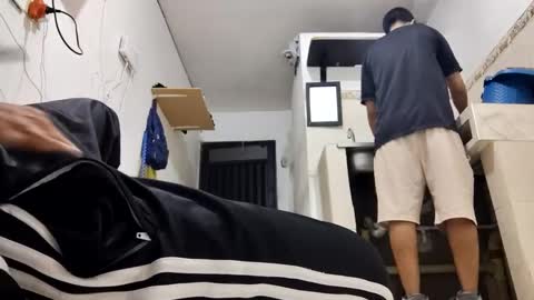 thehousedog online show from January 2025 02:32:01 AM