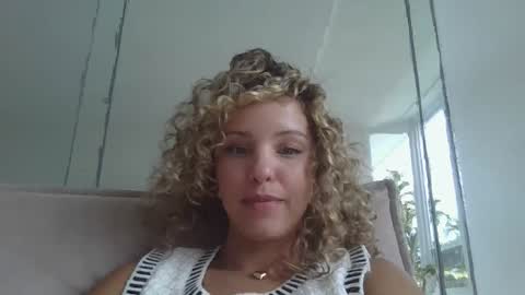 Snapshot of theislandgirl chatting on September 2025 10:12:01 PM Lily Marie online show from September 2025 10:12:01 PM