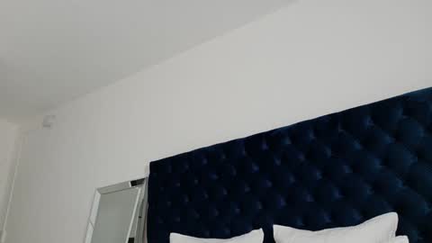 Snapshot of theislandgirl chatting on December 2025 10:15:02 PM Lily Marie online show from December 2025 10:15:02 PM