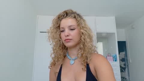 Lily Marie online show from May 2026 03:49:02 PM