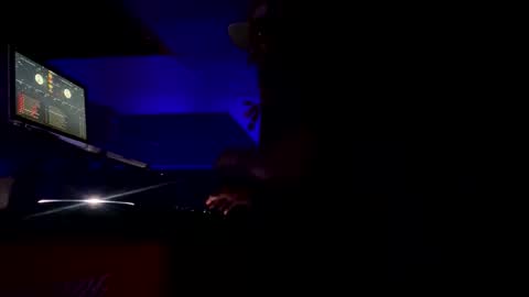 Snapshot of thejamaican101 chatting on January 2026 04:38:02 AM Alex876 online show from January 2026 04:38:02 AM