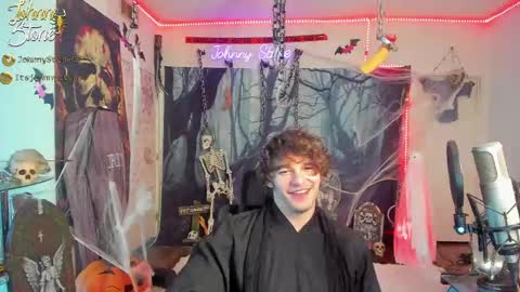 Snapshot of thejohnnystone chatting on October 2025 12:07:01 AM Johnny Stone online show from October 2025 12:07:01 AM