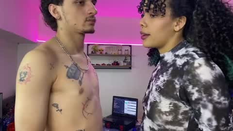 theking11220 online show from March 2026 03:50:01 AM