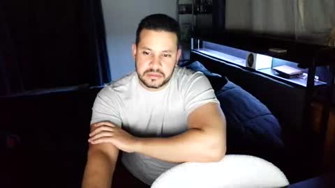 thelion_32 online show from August 2026 01:49:02 PM