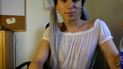 Snapshot of thematryoshka chatting on December 2024 09:50:01 PM Lucy Lucy online show from December 2024 09:50:01 PM