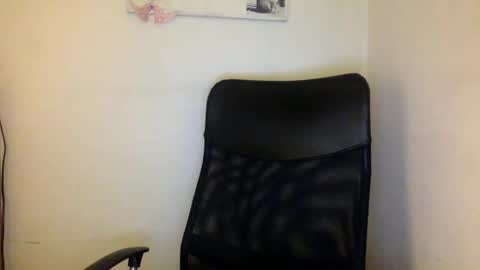 Snapshot of thematryoshka chatting on December 2024 04:06:01 AM Lucy Lucy online show from December 2024 04:06:01 AM