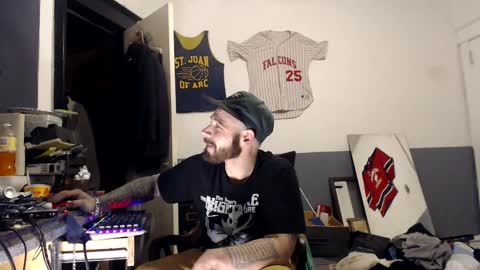 Snapshot of themechanic_ chatting on February 2025 04:26:02 AM sledge online show from February 2025 04:26:02 AM