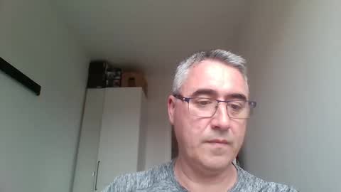 Snapshot of themohican chatting on April 2026 03:27:02 PM Themohican online show from April 2026 03:27:02 PM