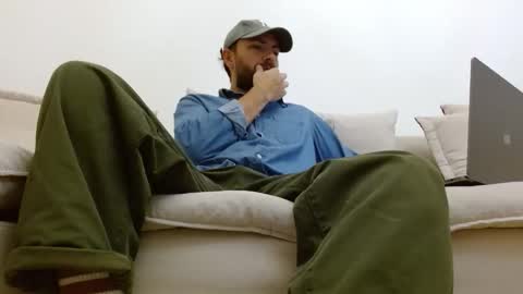 Snapshot of themonarchgoat chatting on October 2025 04:04:02 AM TheMonarchGoat online show from October 2025 04:04:02 AM