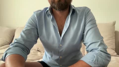 Snapshot of themonarchgoat chatting on November 2025 07:30:01 AM TheMonarchGoat online show from November 2025 07:30:01 AM