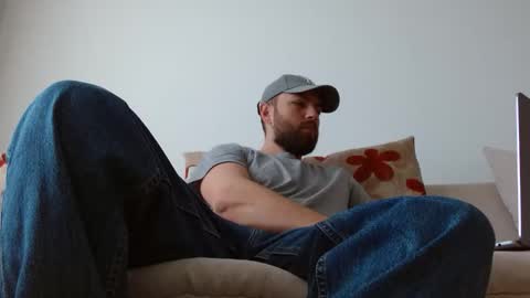 TheMonarchGoat online show from April 2026 06:49:02 AM