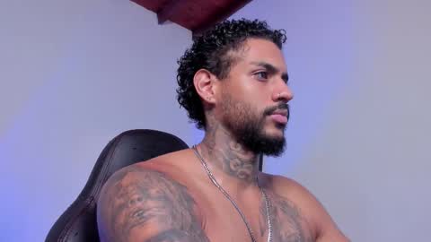 Snapshot of themoneyteam07 chatting on February 2026 09:54:01 AM L online show from February 2026 09:54:01 AM