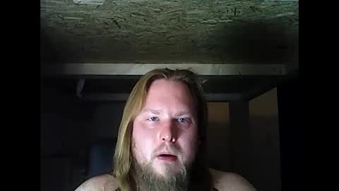 Snapshot of thenewdude1992 chatting on February 2025 09:58:02 PM thenewdude1992 online show from February 2025 09:58:02 PM