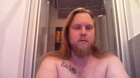 Snapshot of thenewdude1992 chatting on November 2025 07:26:01 PM thenewdude1992 online show from November 2025 07:26:01 PM