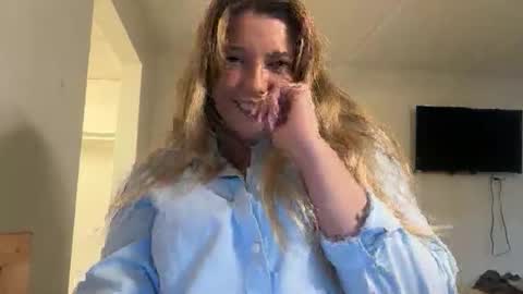 Ava online show from March 2026 11:26:02 PM