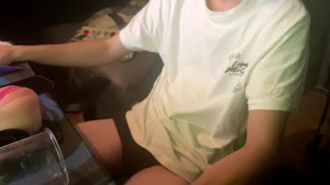 Snapshot of theothede19cm chatting on October 2025 07:41:01 PM theothede19cm online show from October 2025 07:41:01 PM