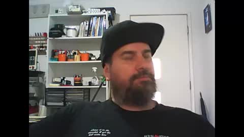 Snapshot of theozbeardguy chatting on January 2025 03:33:01 AM aussiebeard online show from January 2025 03:33:01 AM