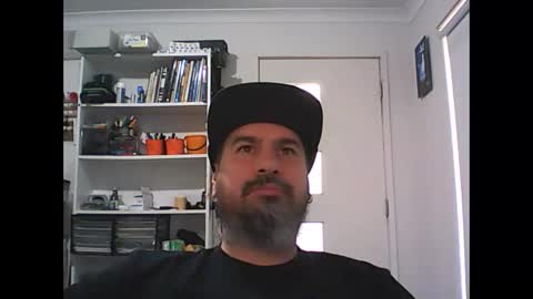 Snapshot of theozbeardguy chatting on April 2026 03:02:01 AM aussiebeard online show from April 2026 03:02:01 AM