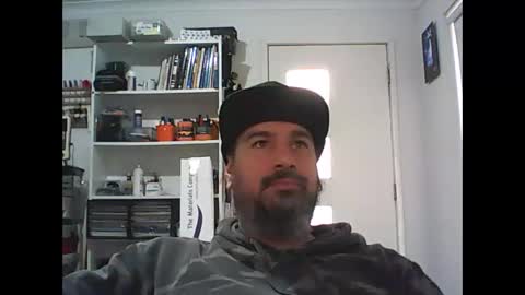 Snapshot of theozbeardguy chatting on June 2026 11:44:01 PM aussiebeard online show from June 2026 11:44:01 PM