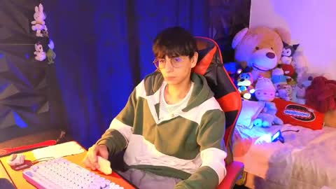 Snapshot of theprince_red chatting on May 2026 08:16:02 PM Matt independent model online show from May 2026 08:16:02 PM