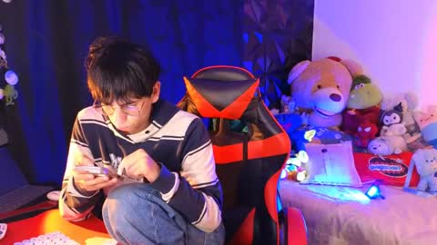Snapshot of theprince_red chatting on May 2026 08:03:02 PM Matt independent model online show from May 2026 08:03:02 PM